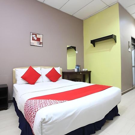 Destiny Riverside Hotel Kota Bharu Buitenkant foto