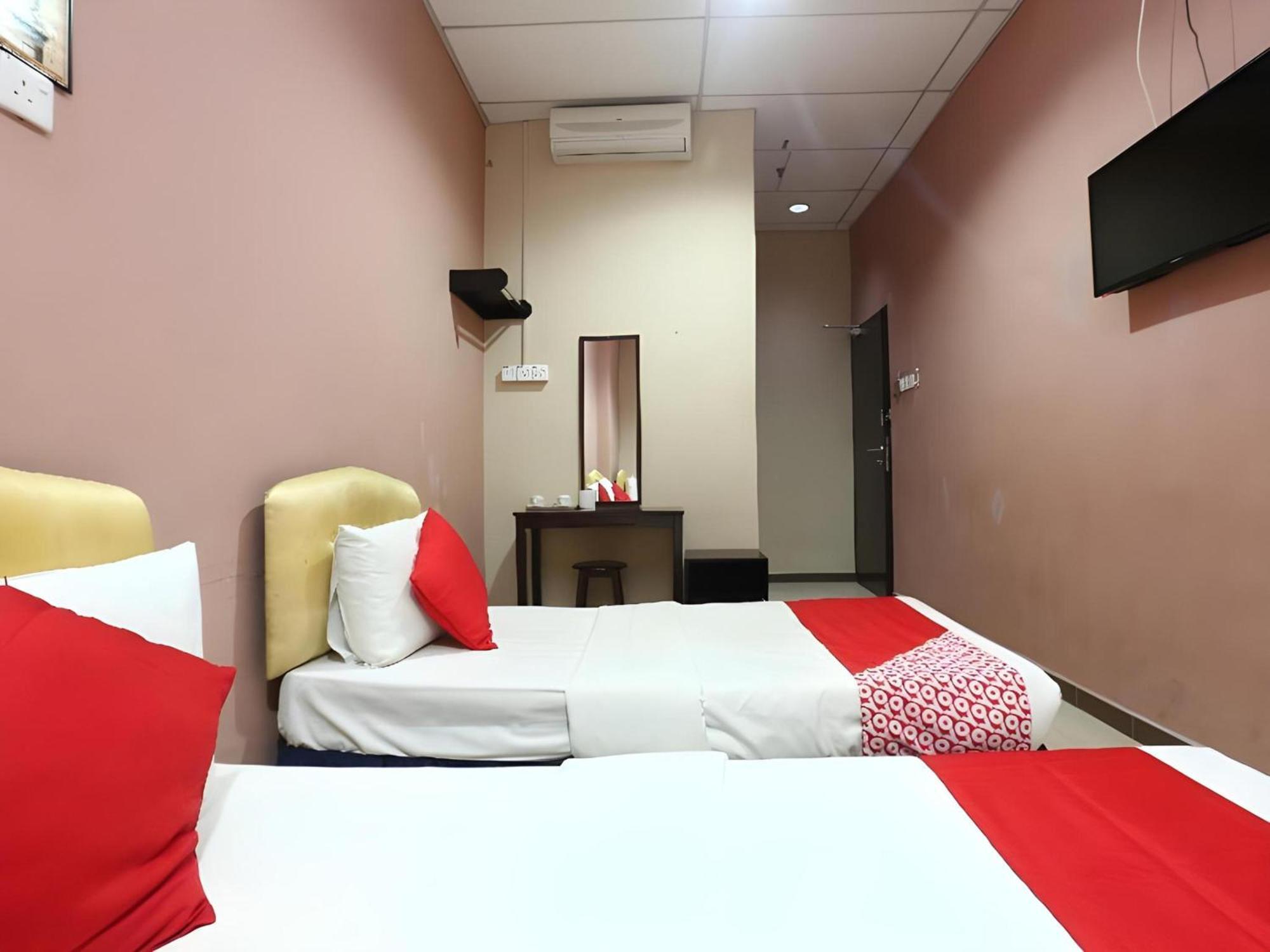 Destiny Riverside Hotel Kota Bharu Buitenkant foto