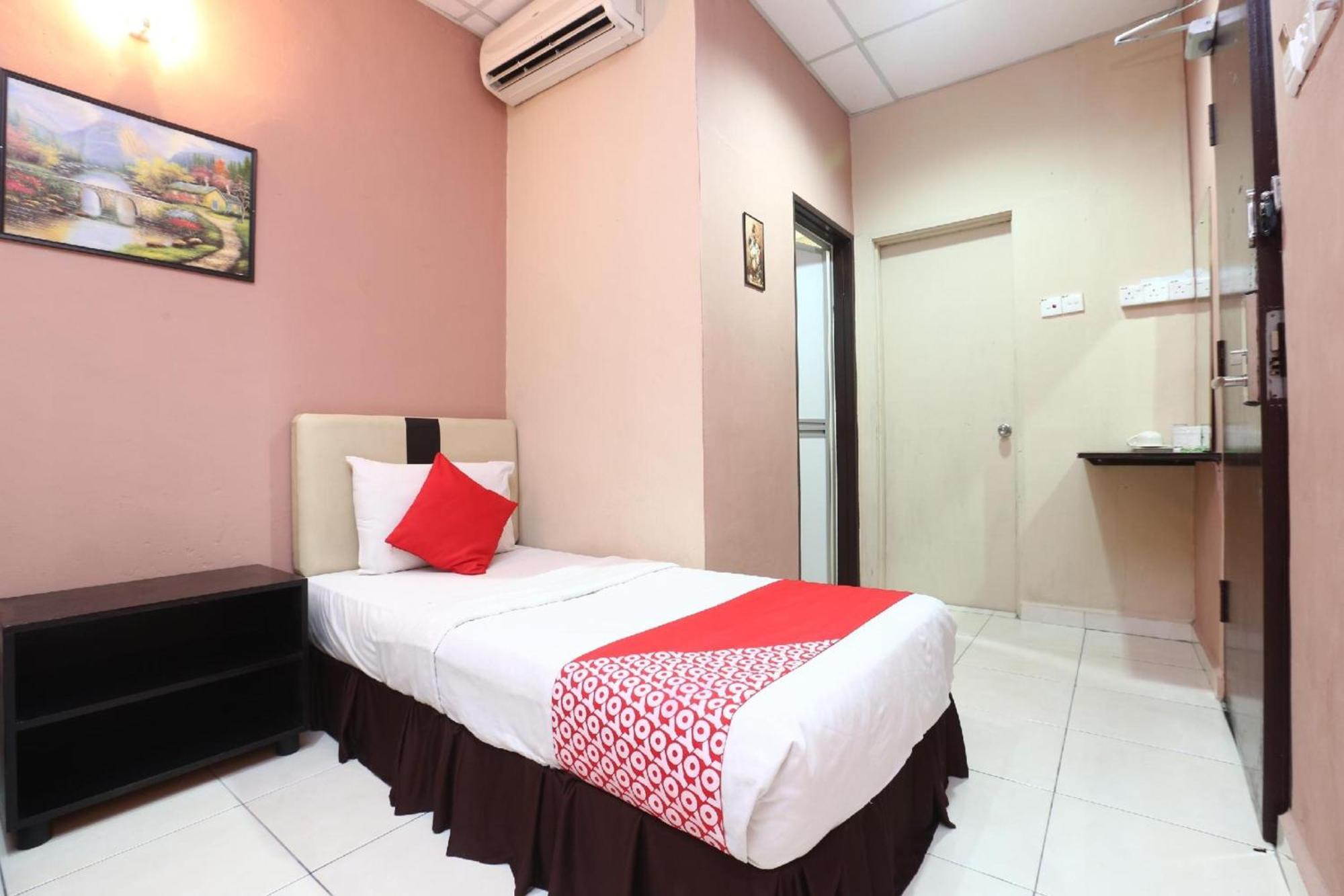 Destiny Riverside Hotel Kota Bharu Buitenkant foto